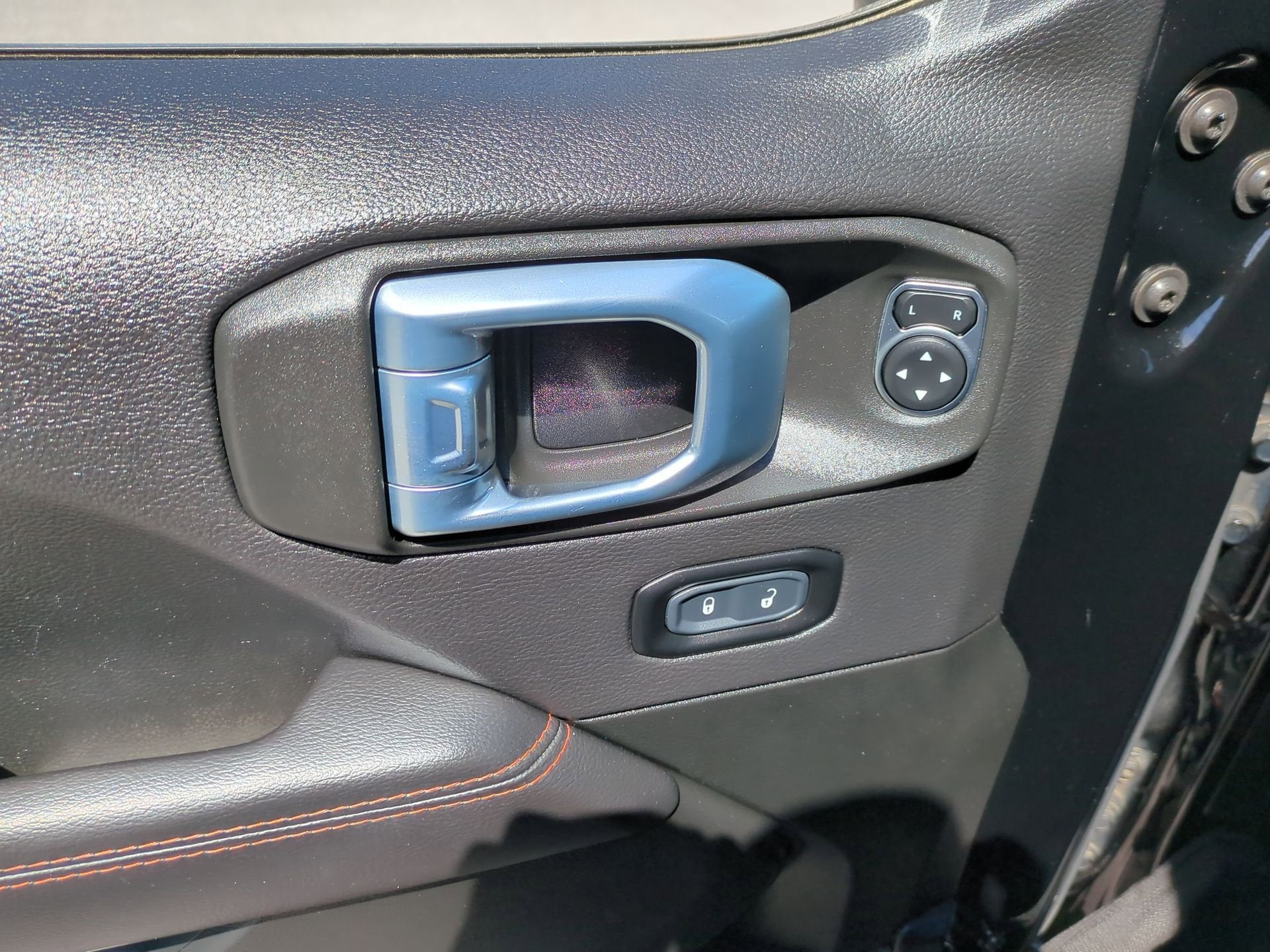 2021 Jeep Gladiator Mojave - Photo 23