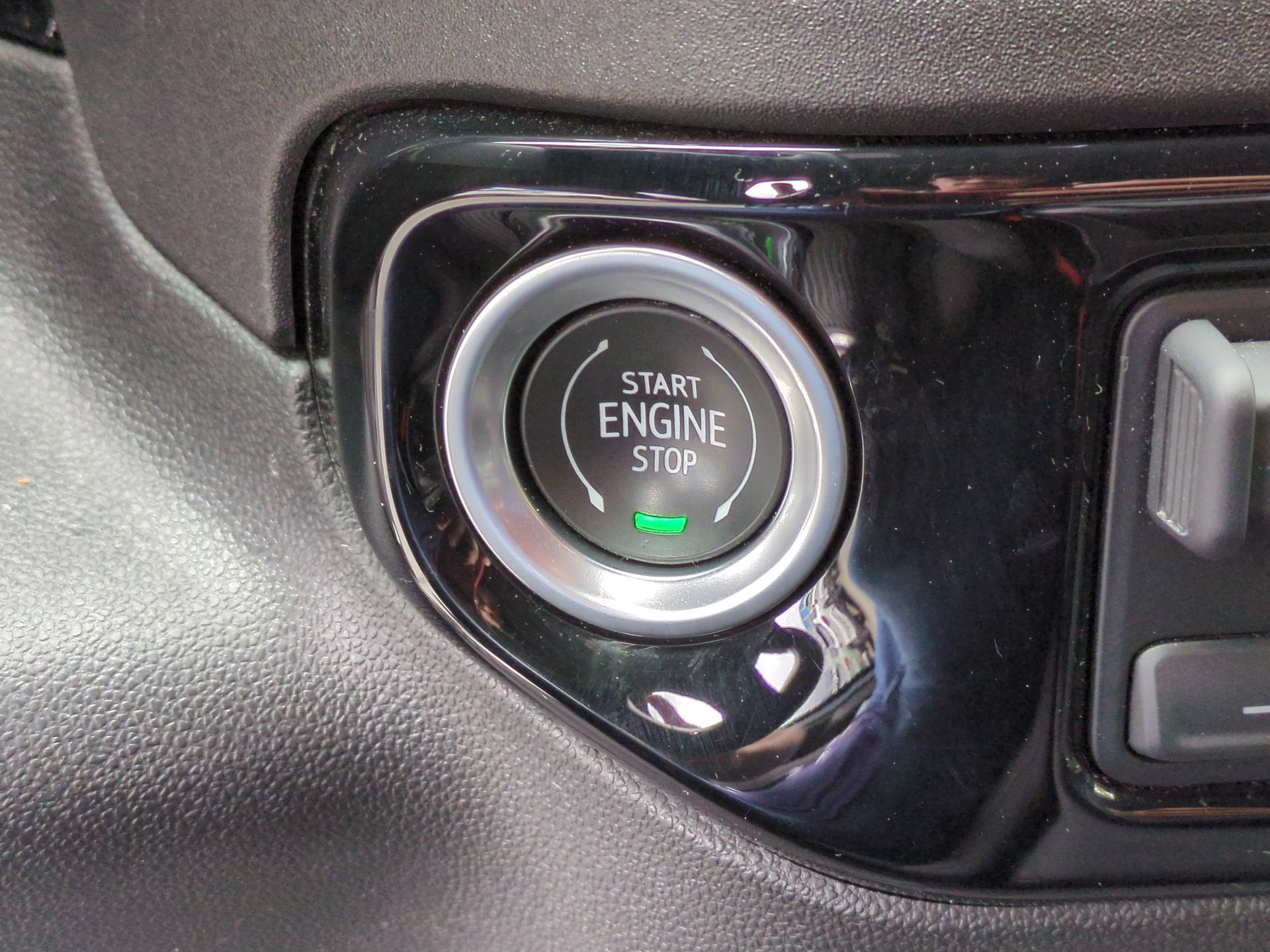 2024 Chevrolet Silverado 1500 RST - Photo 16