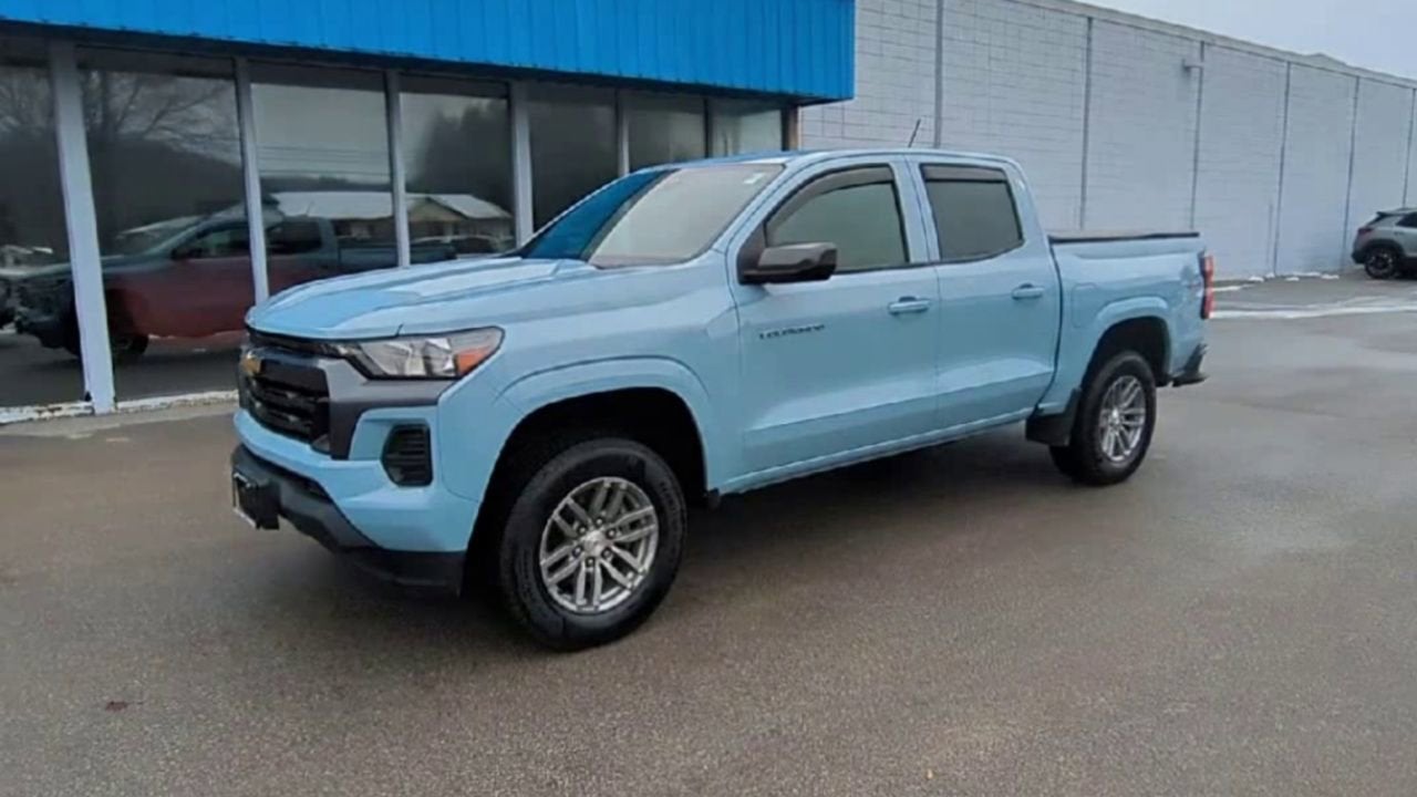2025 Chevrolet Colorado WT/LT