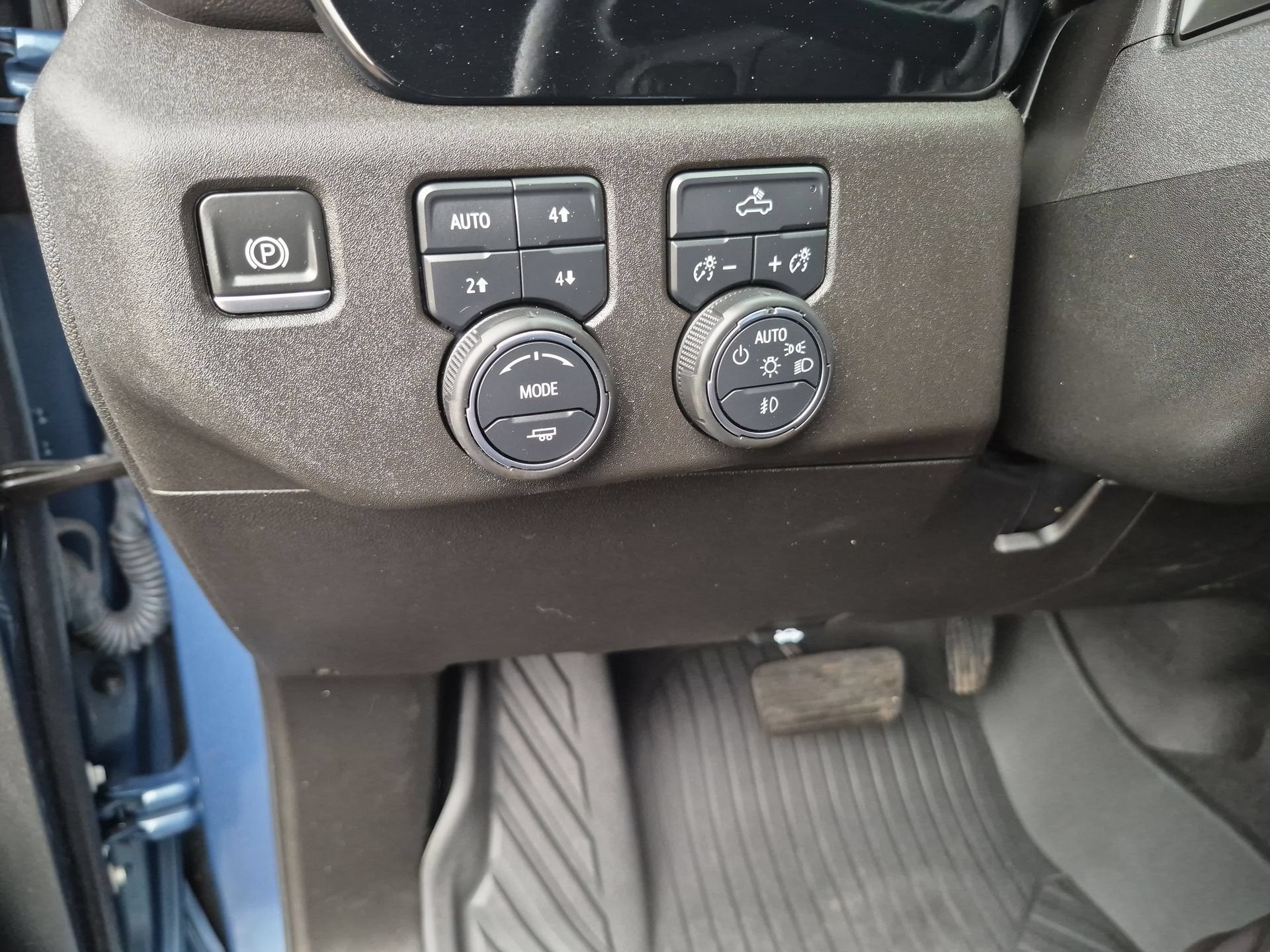 2024 Chevrolet Silverado 1500 RST - Photo 18