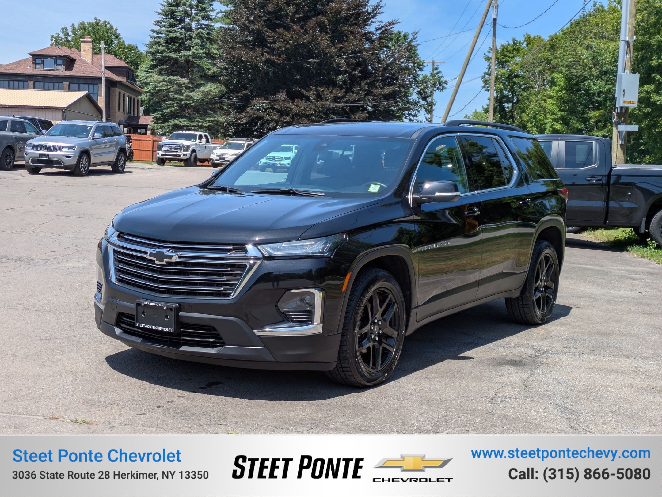 2023 Chevrolet Traverse LT Cloth