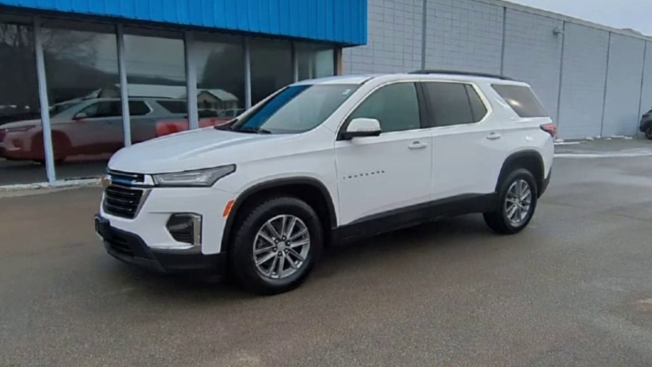 2023 Chevrolet Traverse LT Cloth