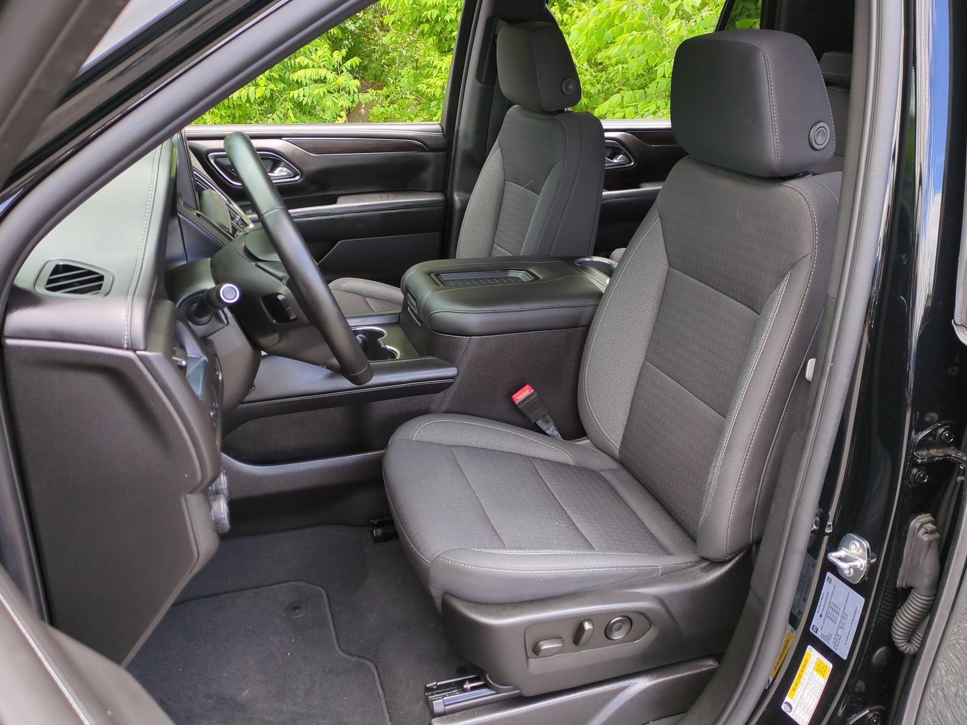 2023 Chevrolet Tahoe LS - Photo 18