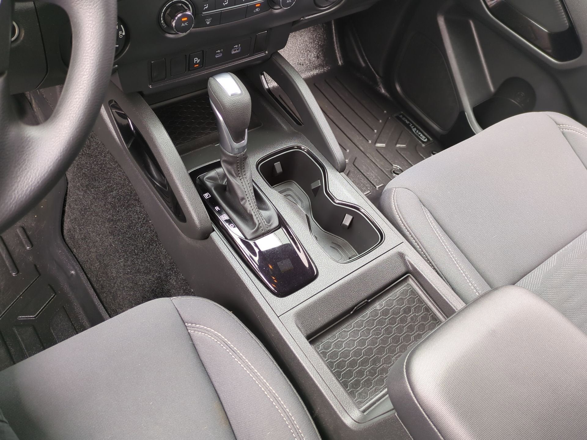 2023 Nissan Frontier Crew Cab SV 4x4