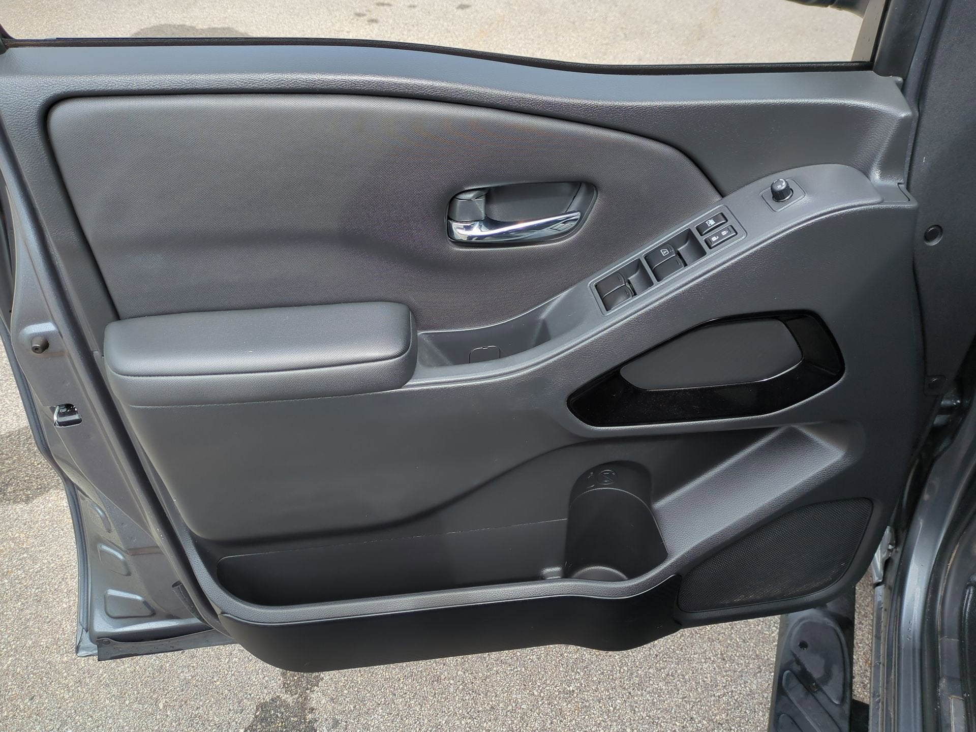 2023 Nissan Frontier Crew Cab SV 4x4