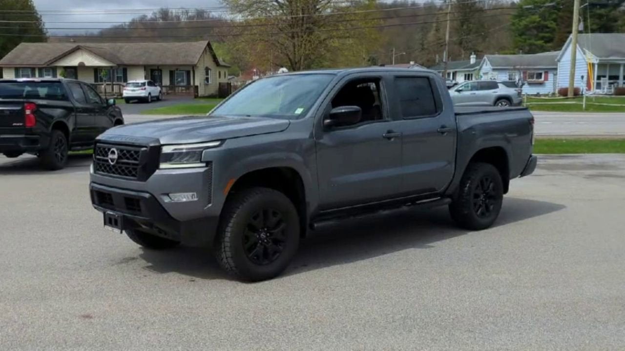 2023 Nissan Frontier Crew Cab SV 4x4