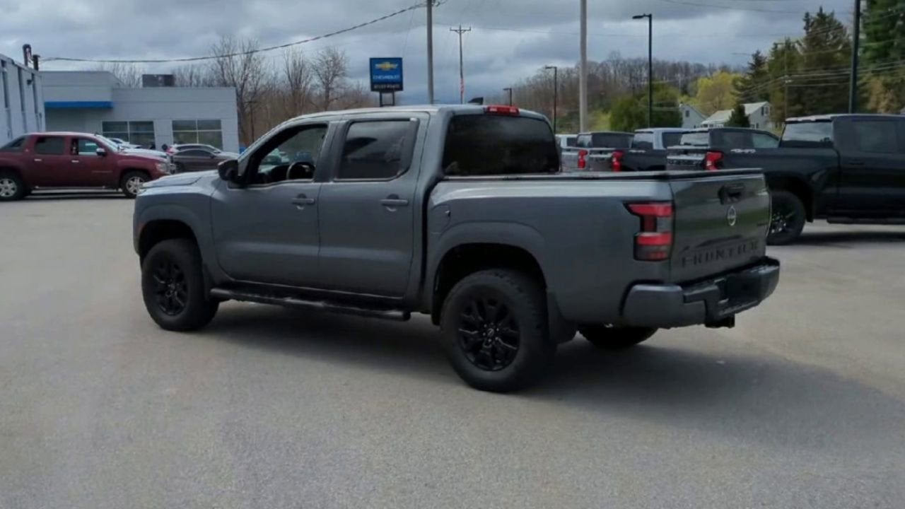 2023 Nissan Frontier Crew Cab SV 4x4