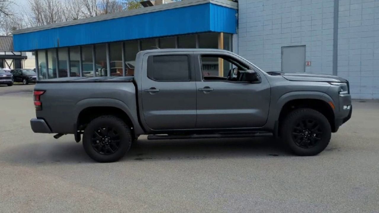 2023 Nissan Frontier Crew Cab SV 4x4