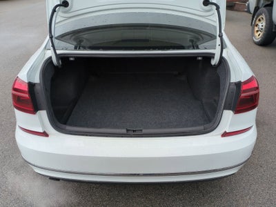 2019 Volkswagen Passat 2.0T Wolfsburg Edition