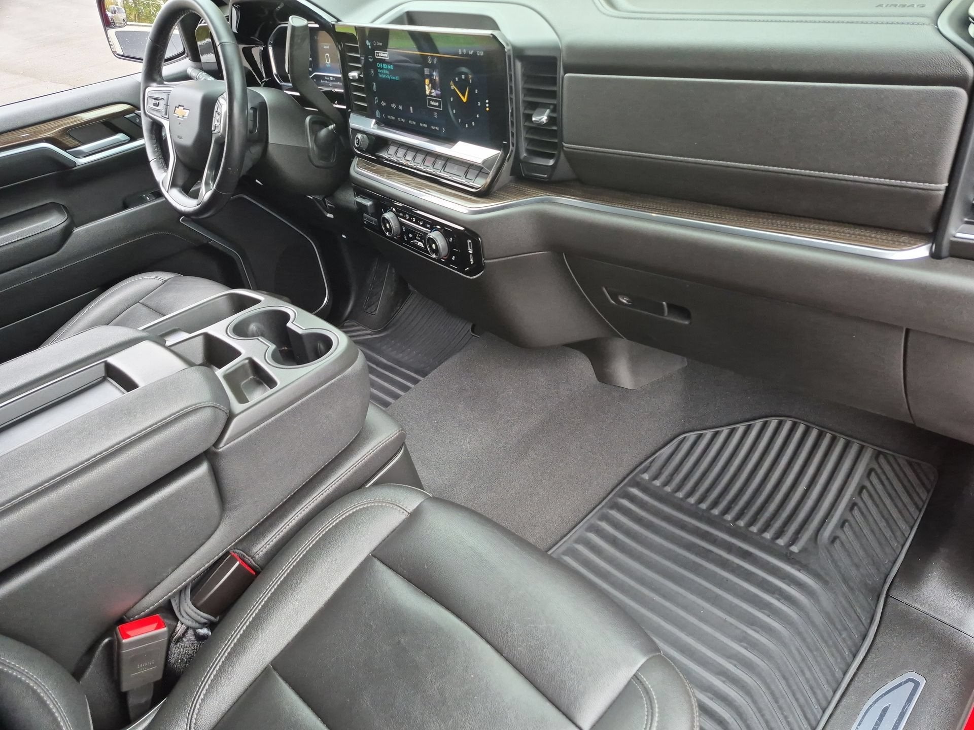 2022 Chevrolet Silverado 1500 LT - Photo 29