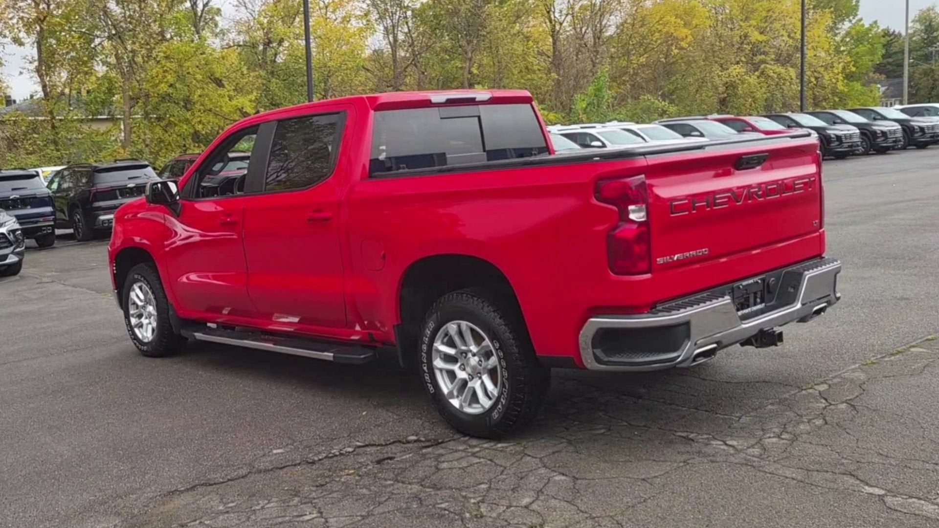 2022 Chevrolet Silverado 1500 LT - Photo 6