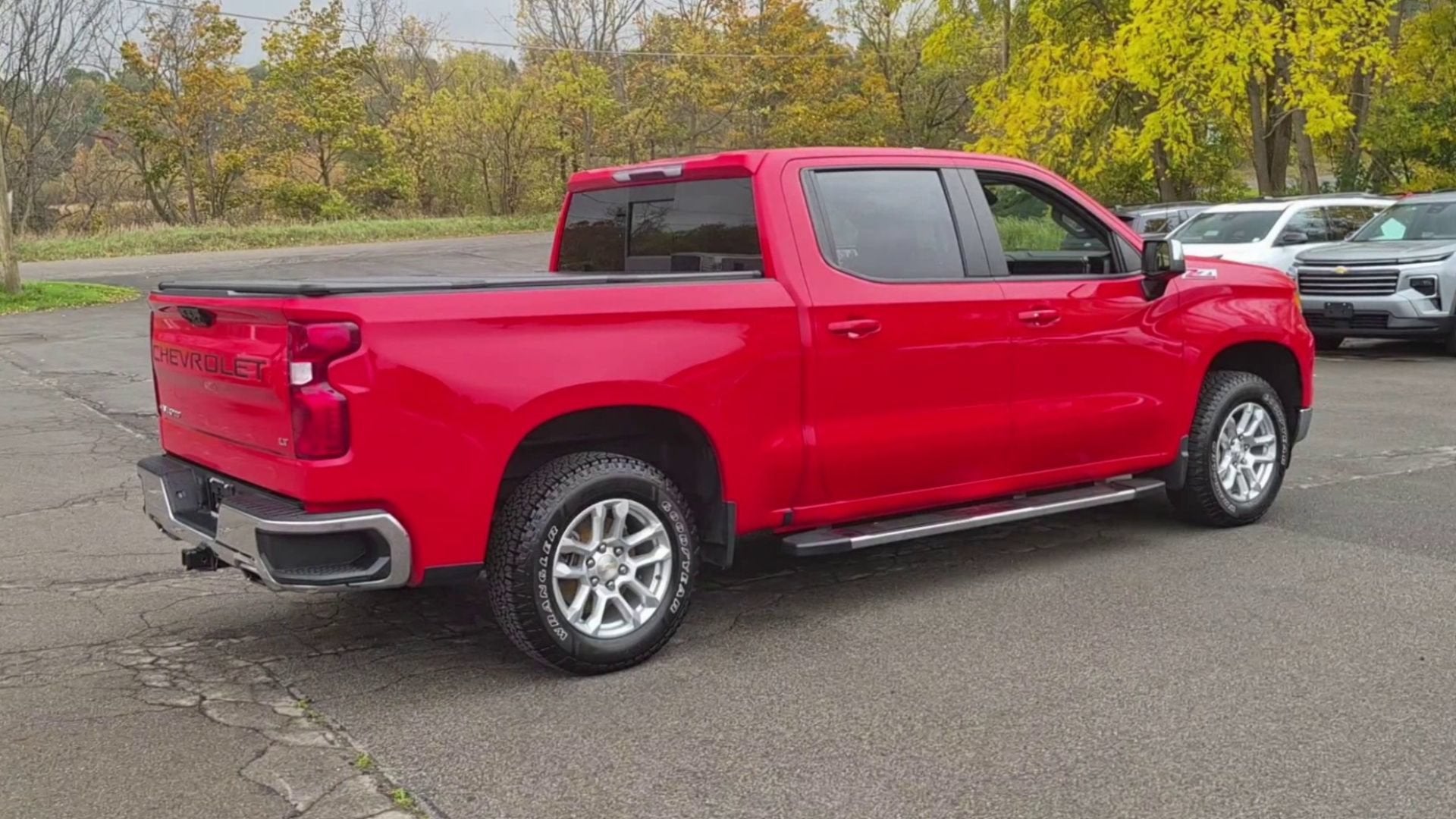 2022 Chevrolet Silverado 1500 LT - Photo 8