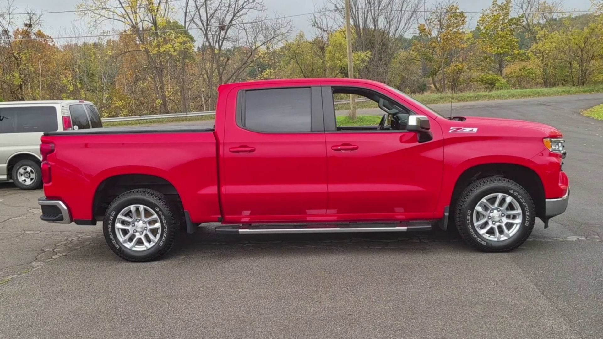 2022 Chevrolet Silverado 1500 LT - Photo 9