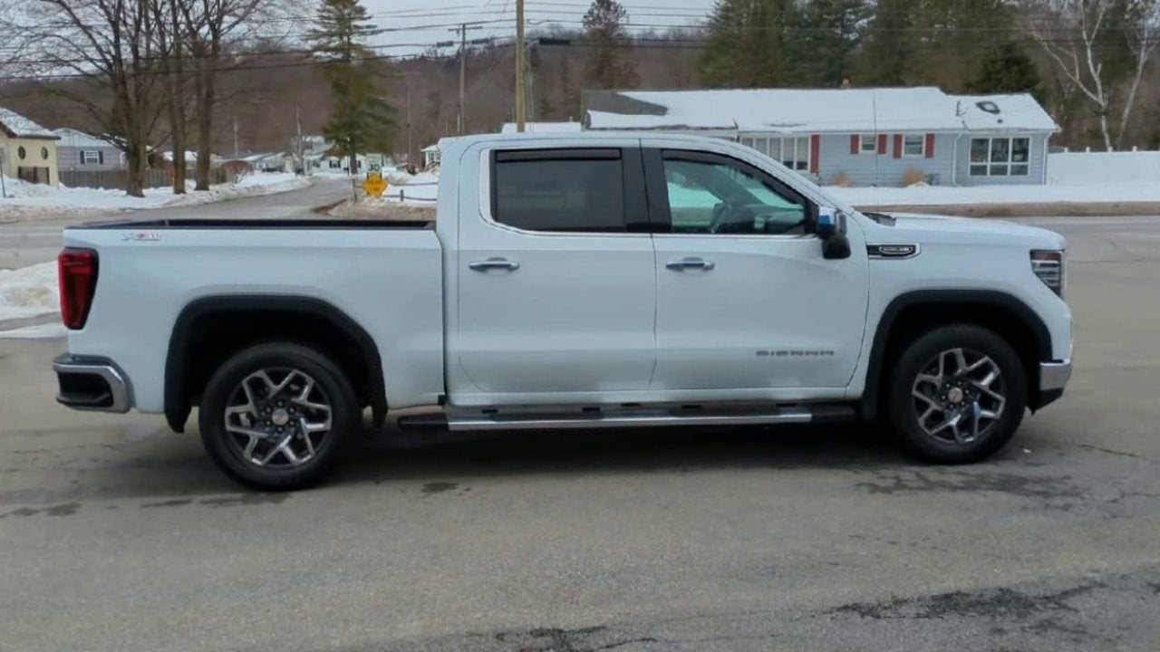 2025 GMC Sierra 1500 SLT