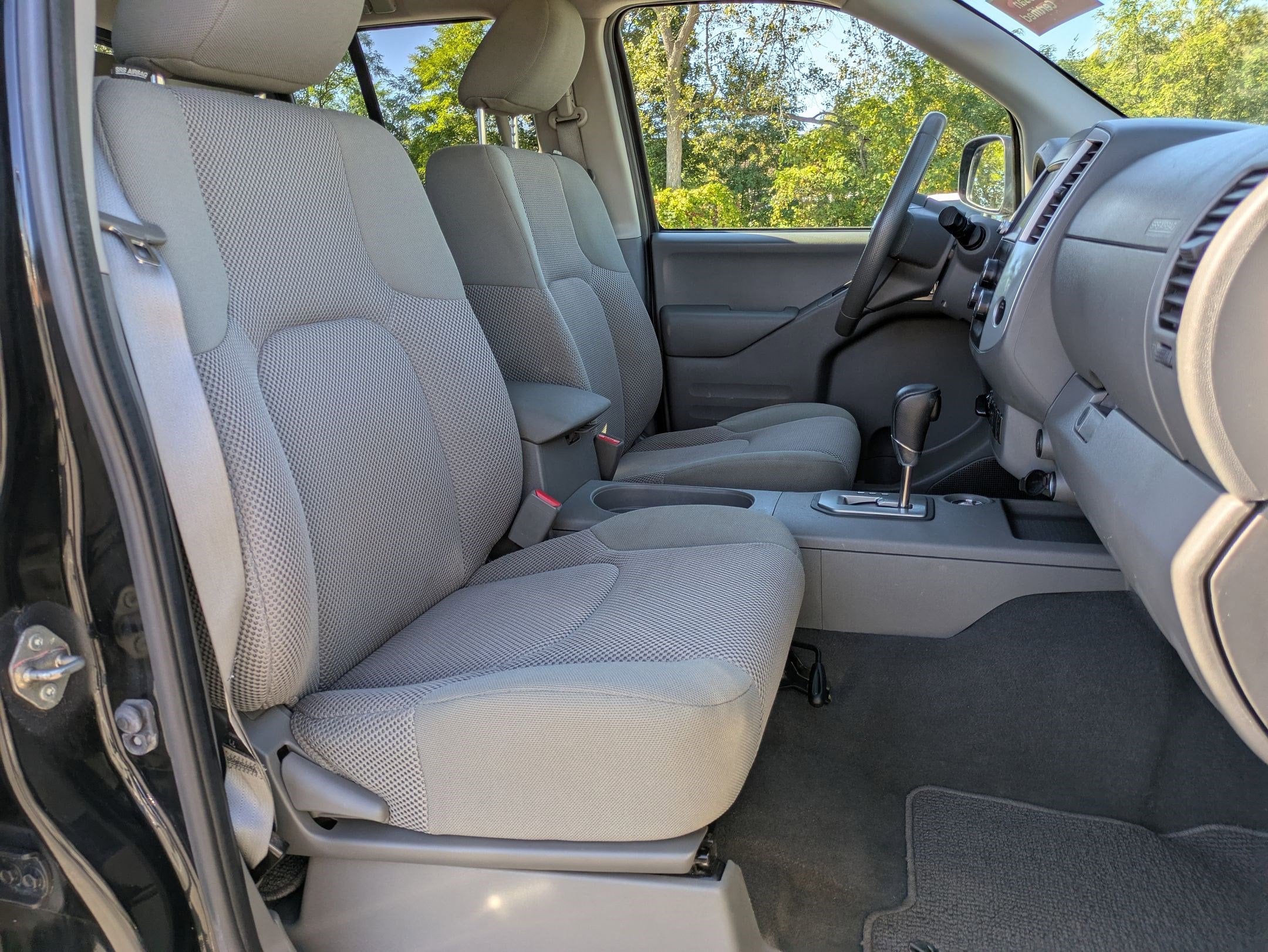 2020 Nissan Frontier SV