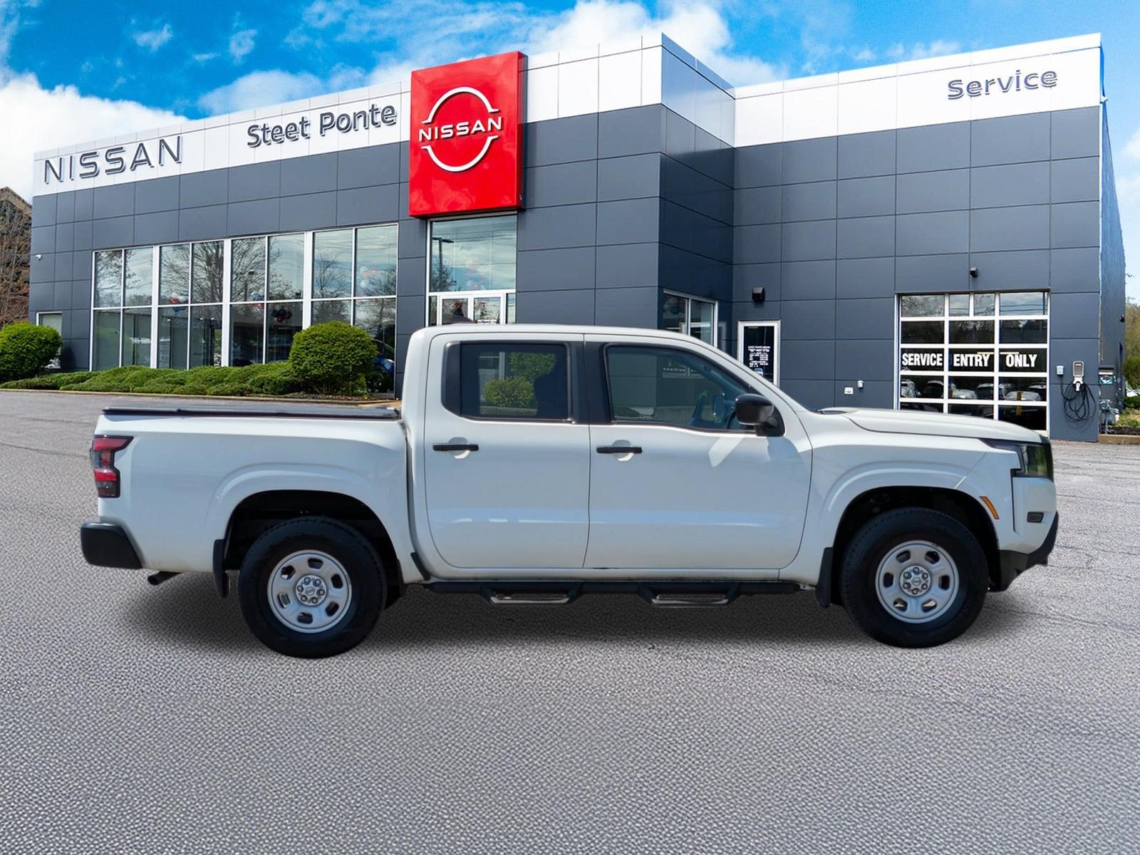 2024 Nissan Frontier S