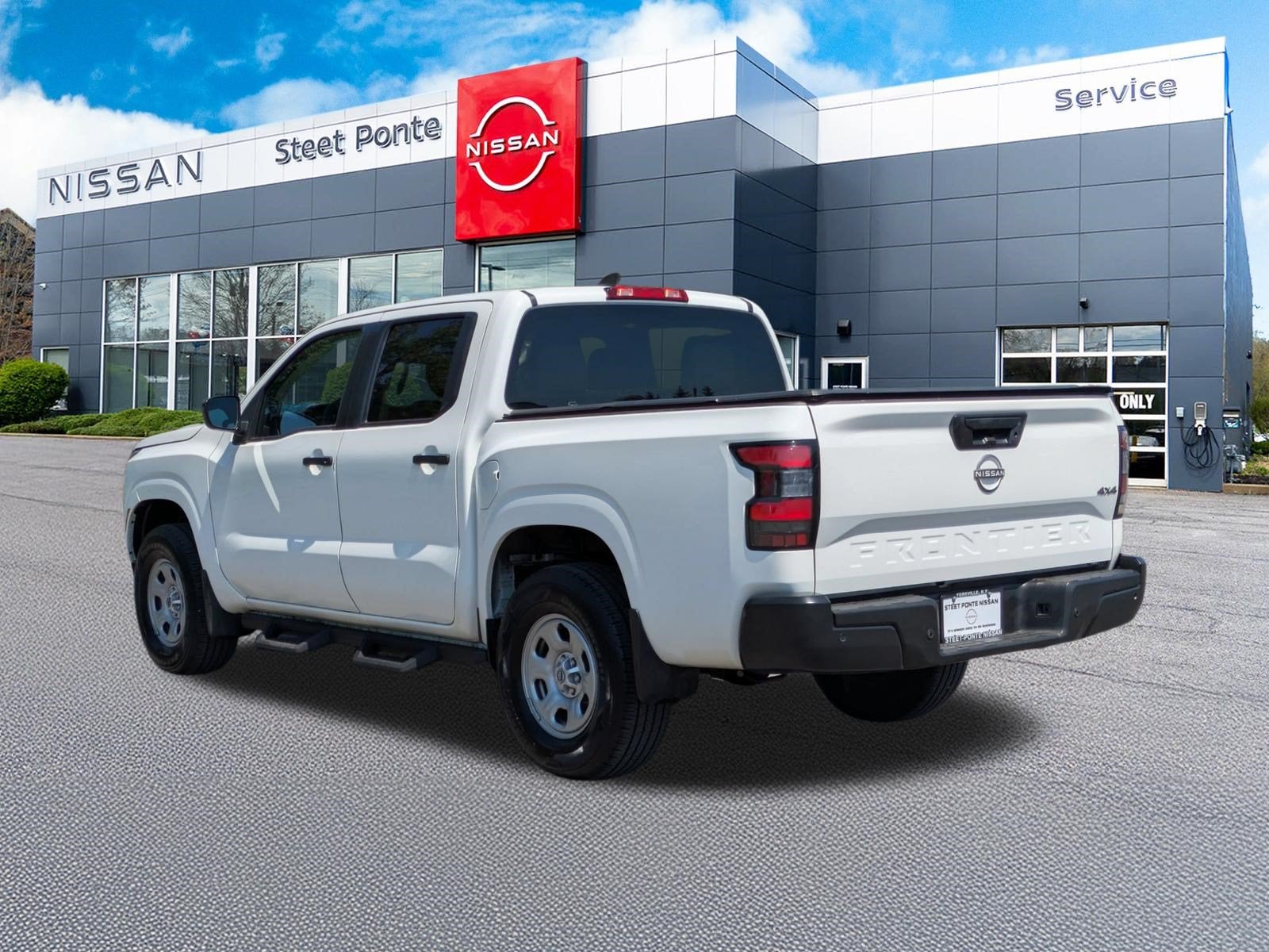 2024 Nissan Frontier S