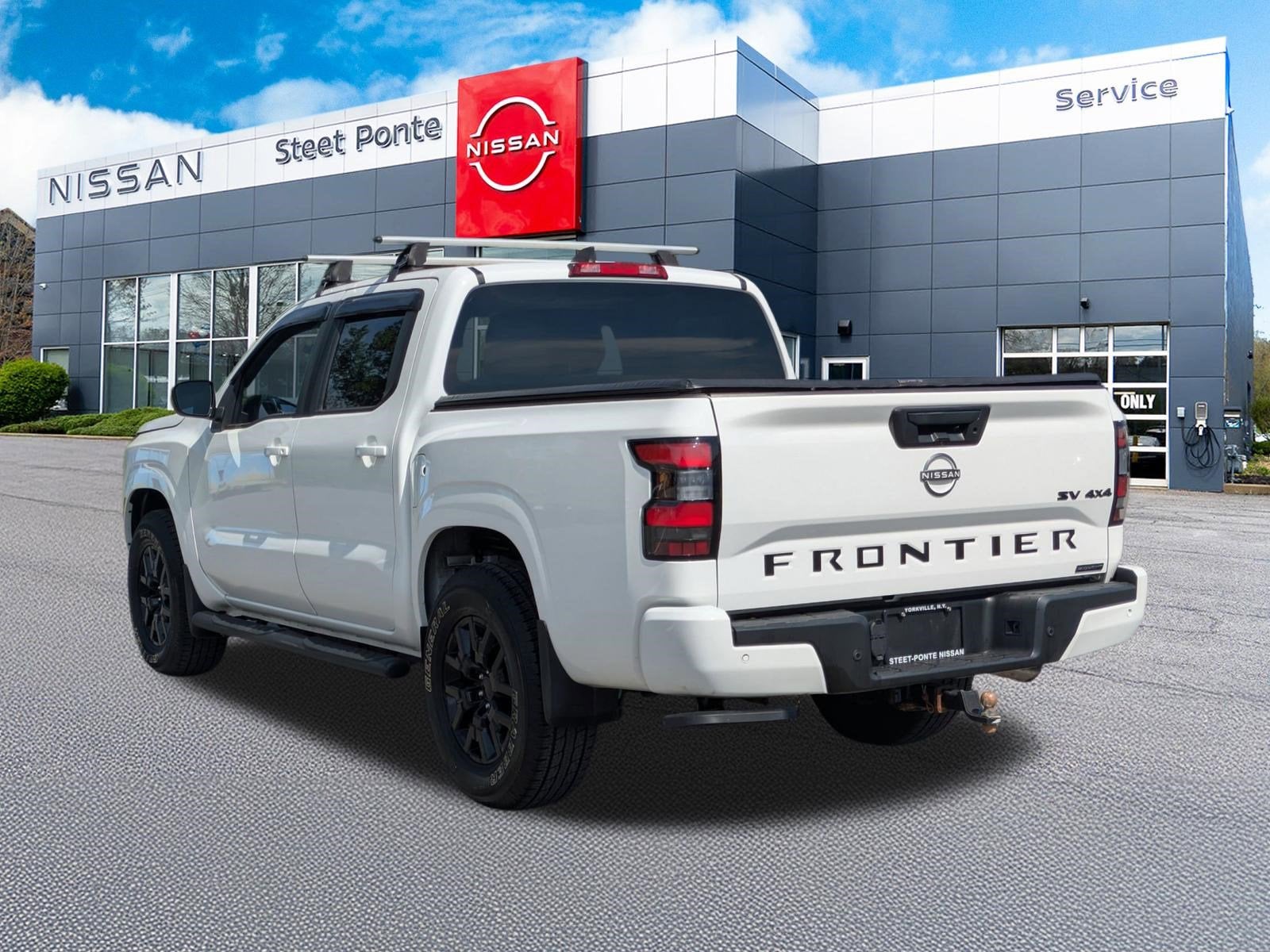 2023 Nissan Frontier SV