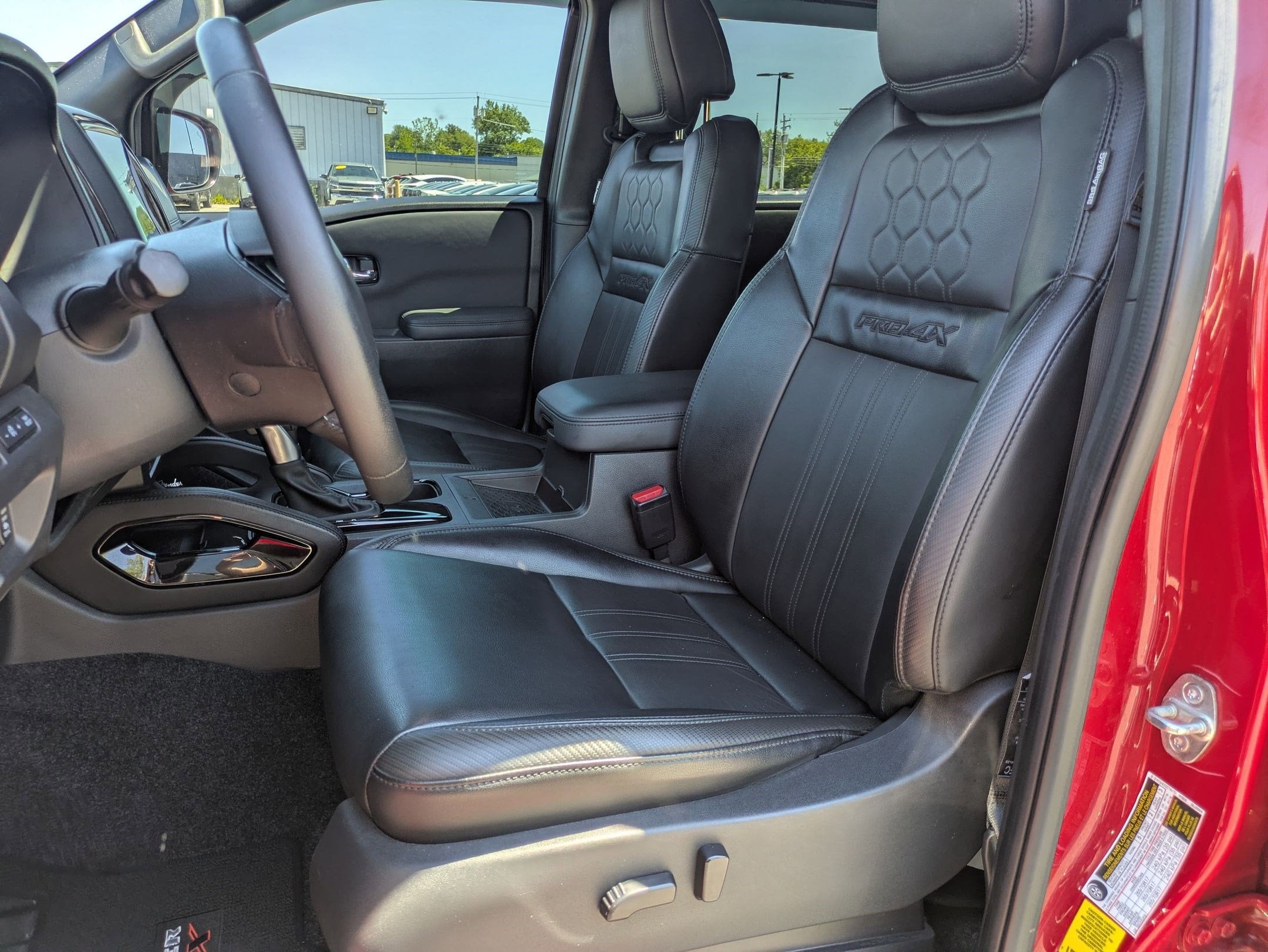 2022 Nissan Frontier PRO-4X