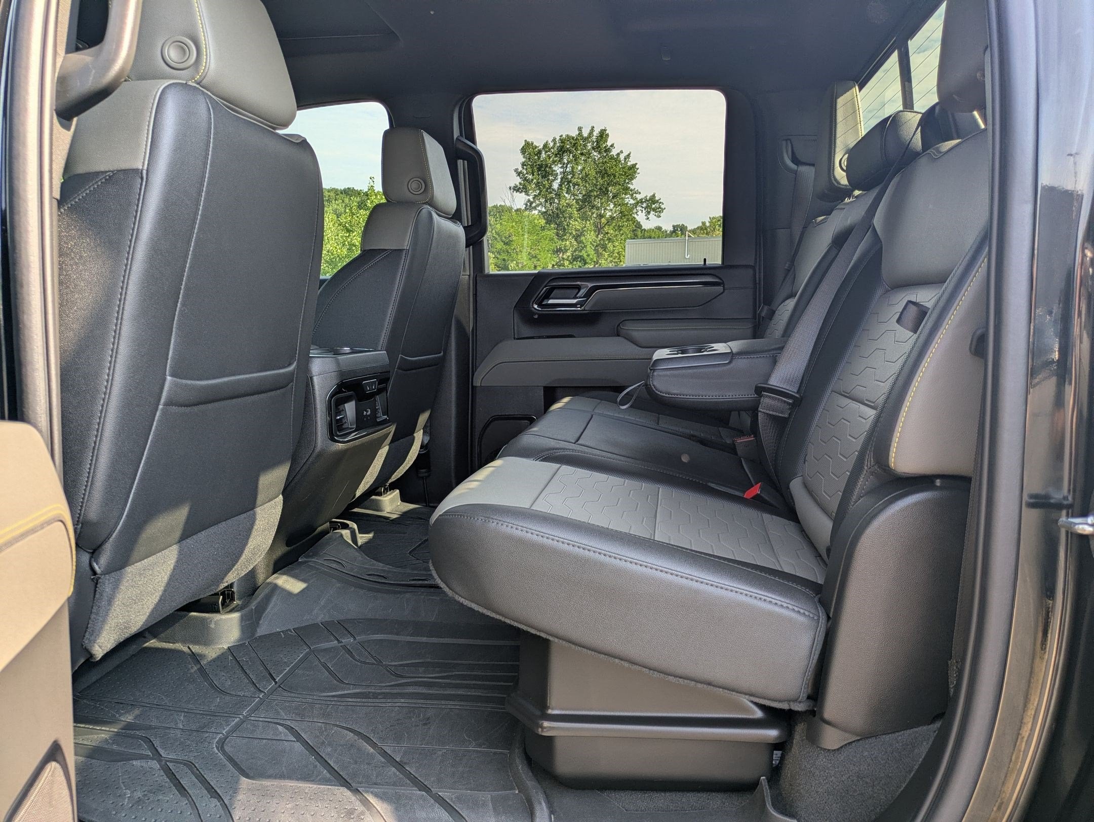 2025 Chevrolet Silverado 2500HD ZR2