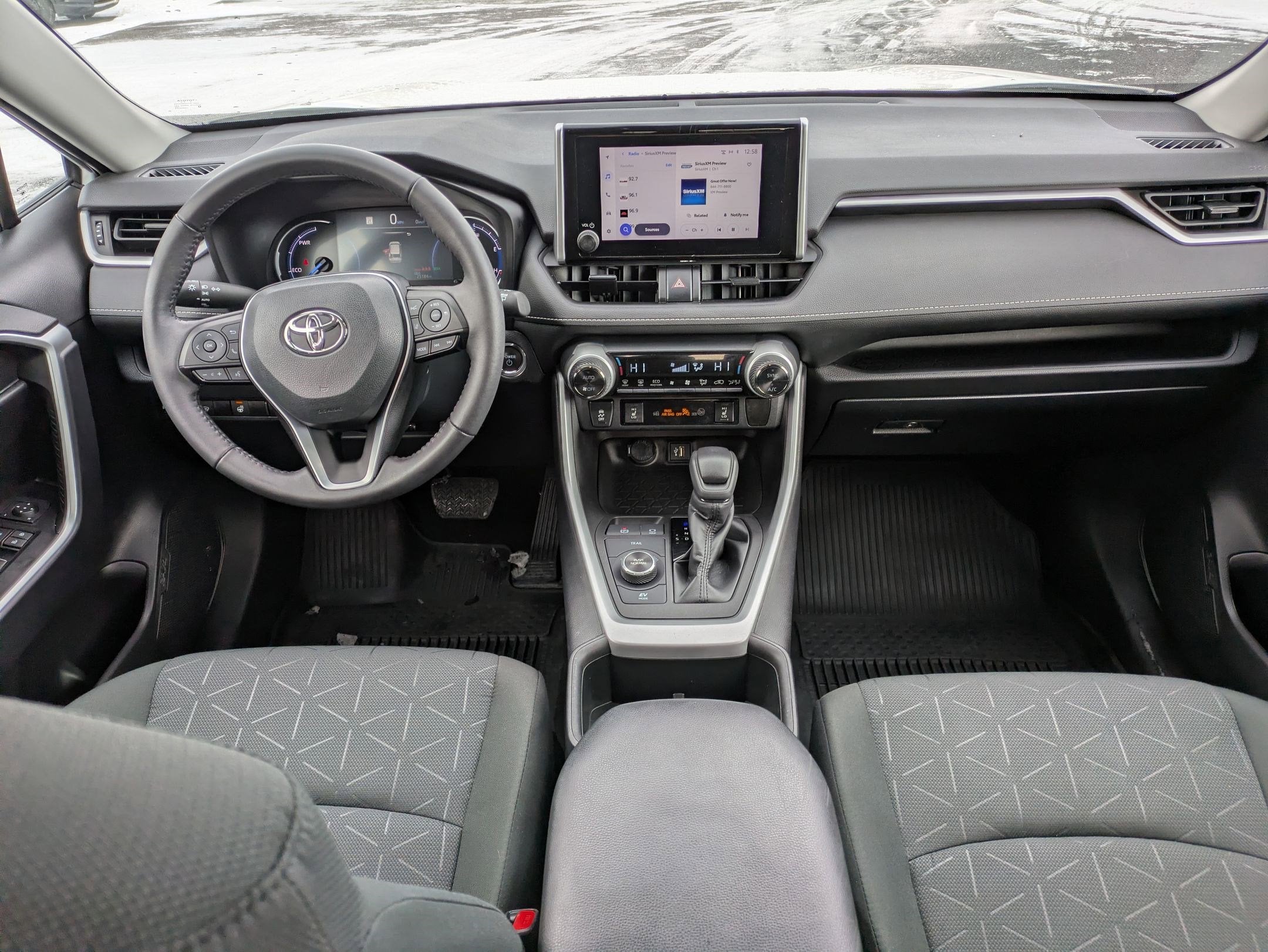 2023 Toyota RAV4 Hybrid XLE
