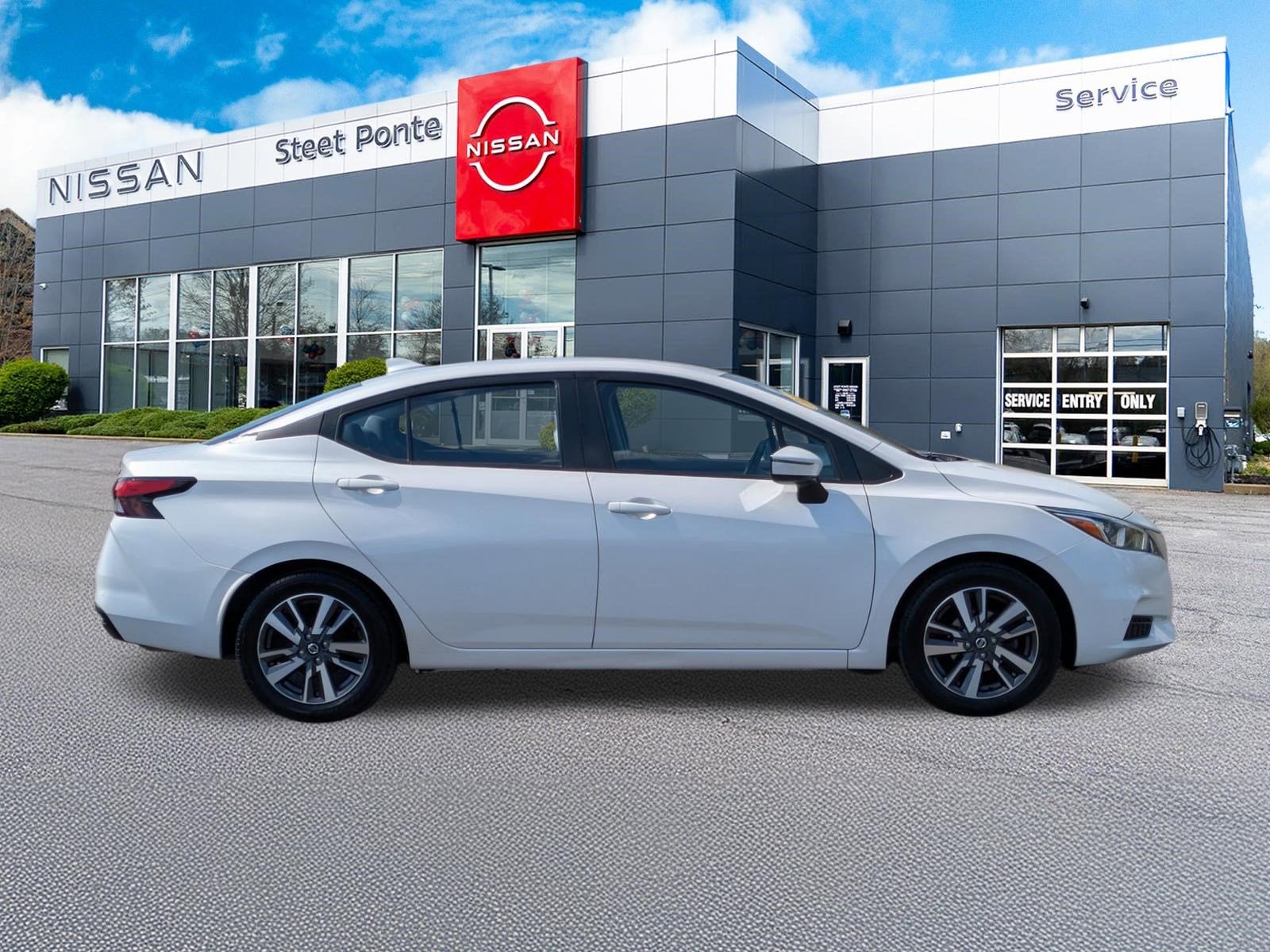 2020 Nissan Versa SV