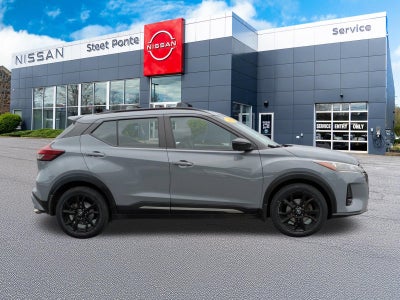 2022 Nissan Kicks SR
