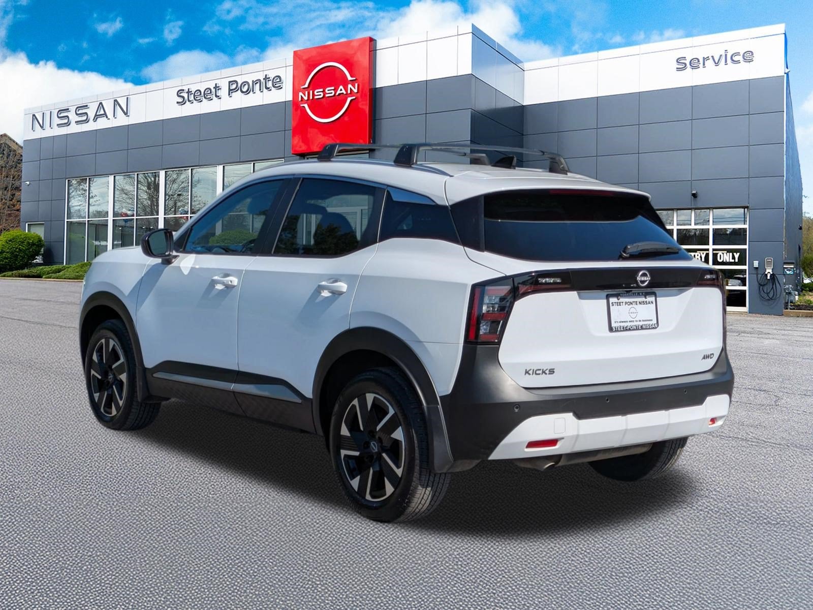 2026 Nissan Kicks SV