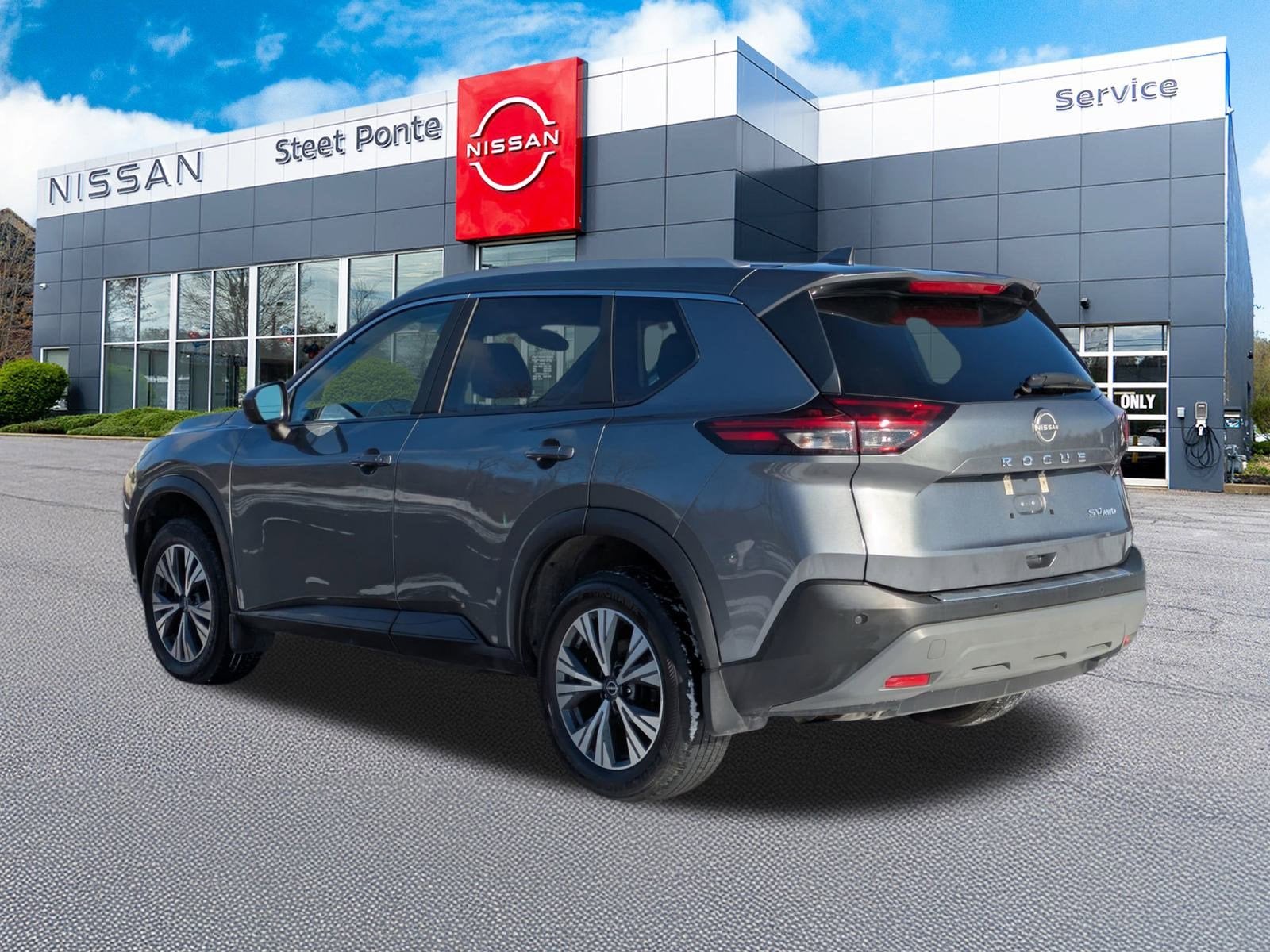 2023 Nissan Rogue SV