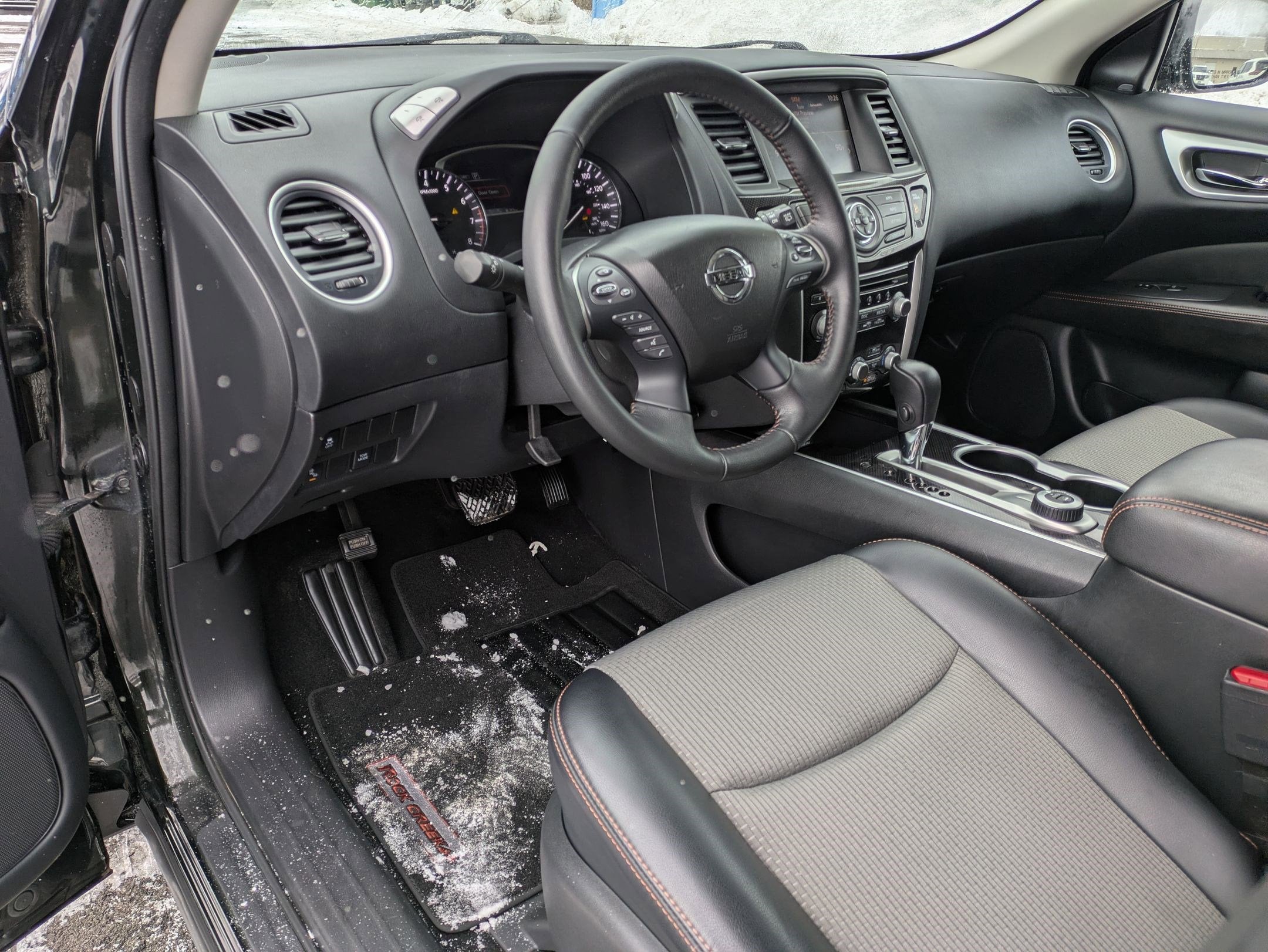 2019 Nissan Pathfinder SV