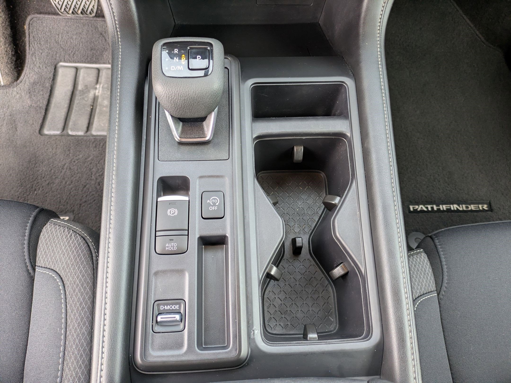 2024 Nissan Pathfinder S