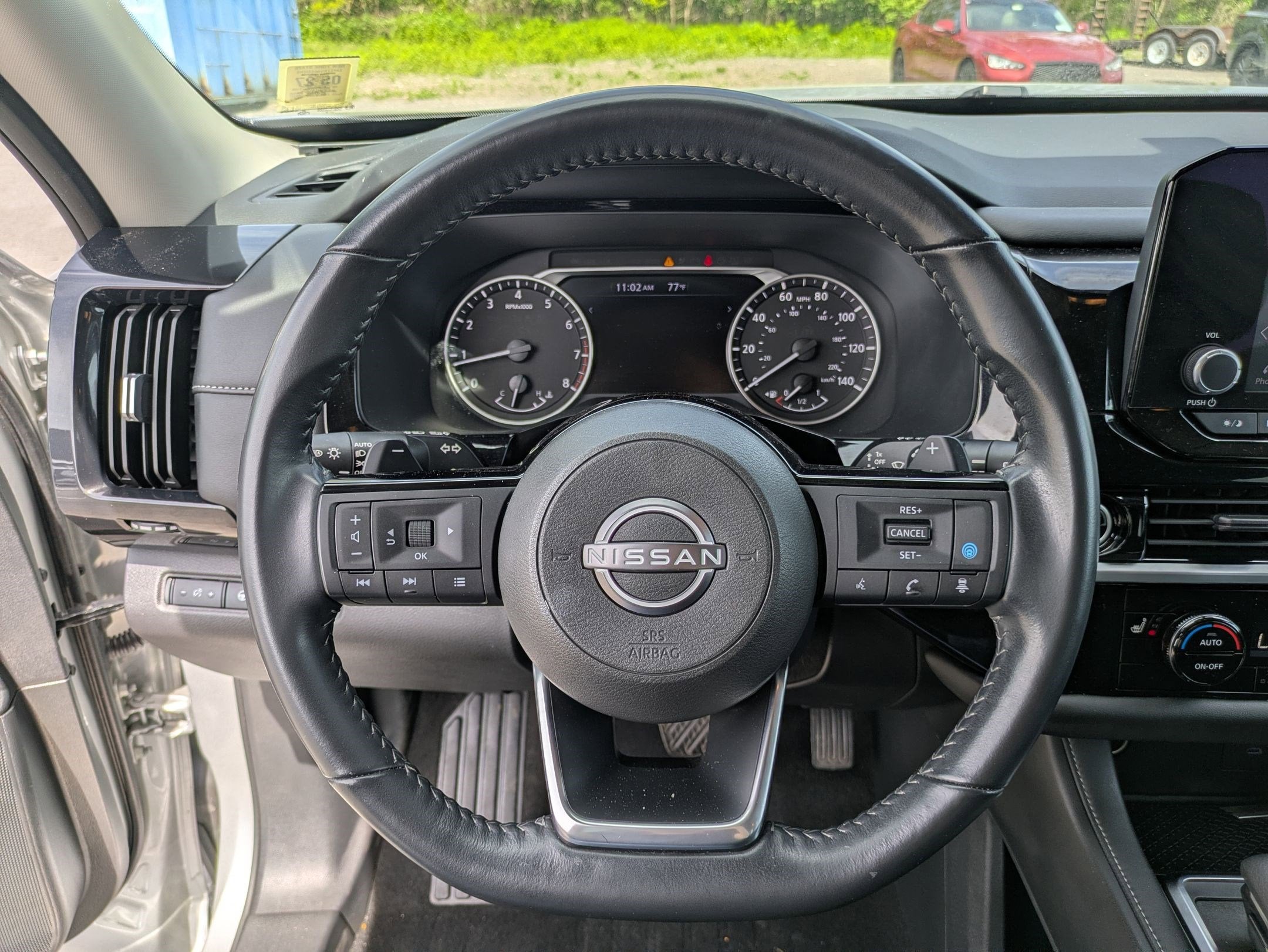 2023 Nissan Pathfinder SV