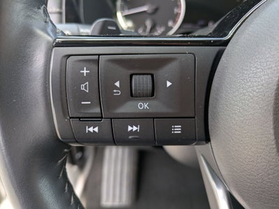 2023 Nissan Pathfinder SV