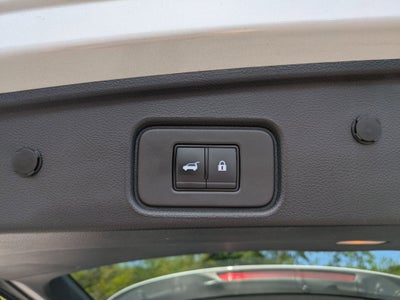 2023 Nissan Pathfinder SV