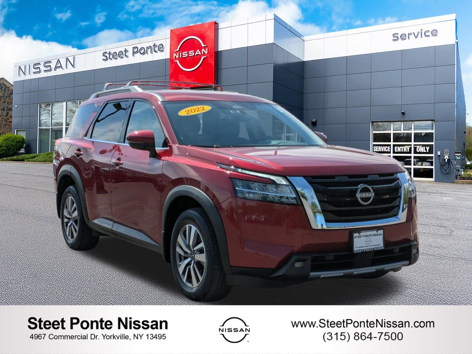 2022 Nissan Pathfinder SL