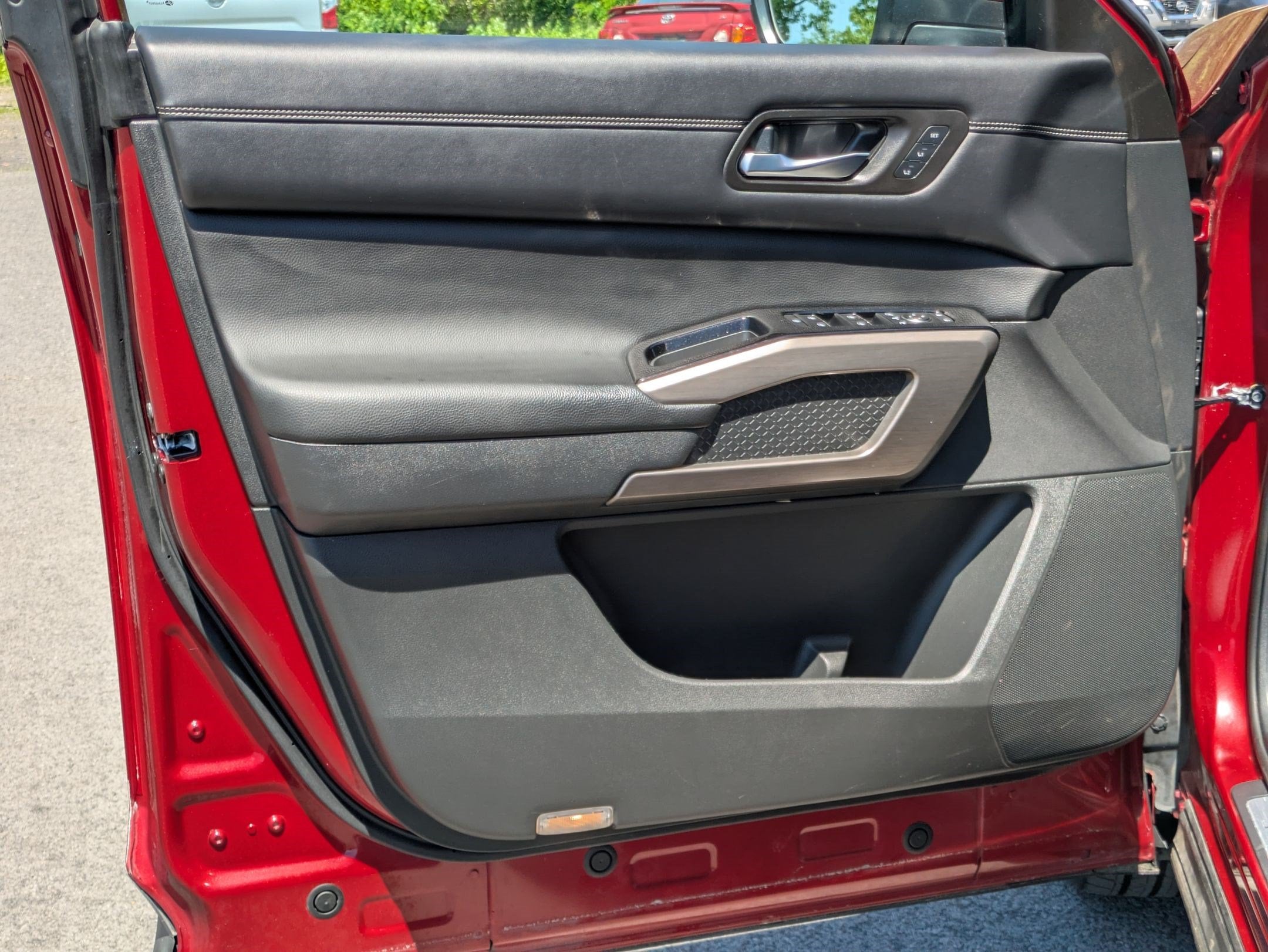2022 Nissan Pathfinder Platinum