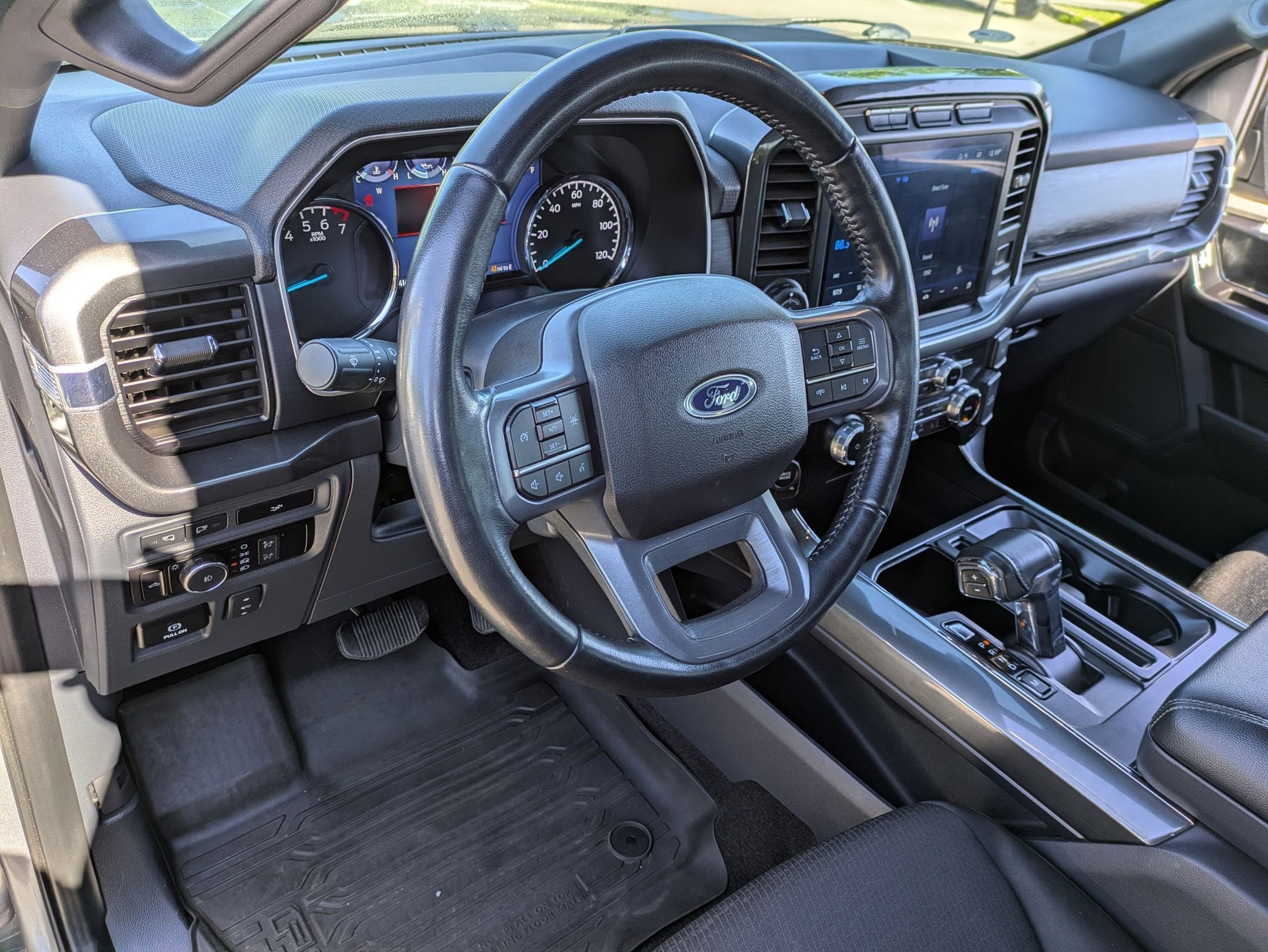 2022 Ford F-150 Base
