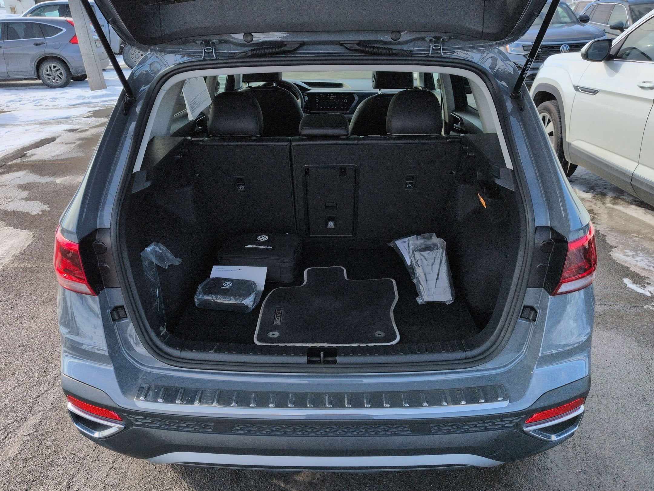 2023 Volkswagen Taos SE