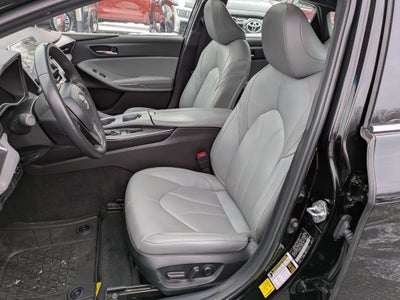 2022 Toyota Avalon XLE