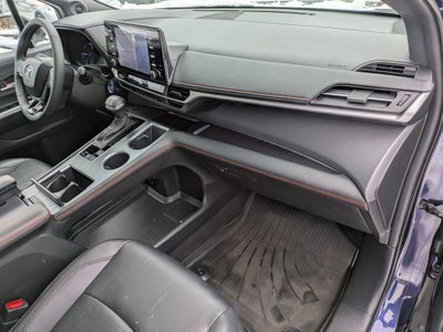 2023 Toyota Sienna Base