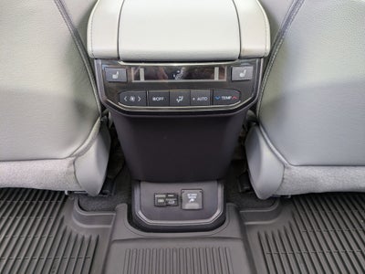 2024 Toyota Highlander Hybrid Platinum