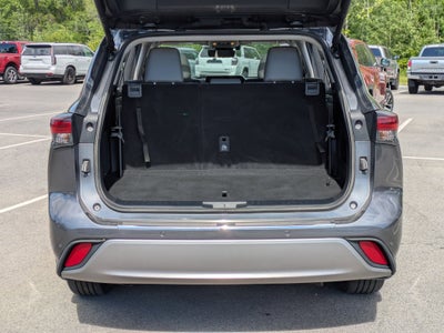 2024 Toyota Highlander Hybrid Platinum