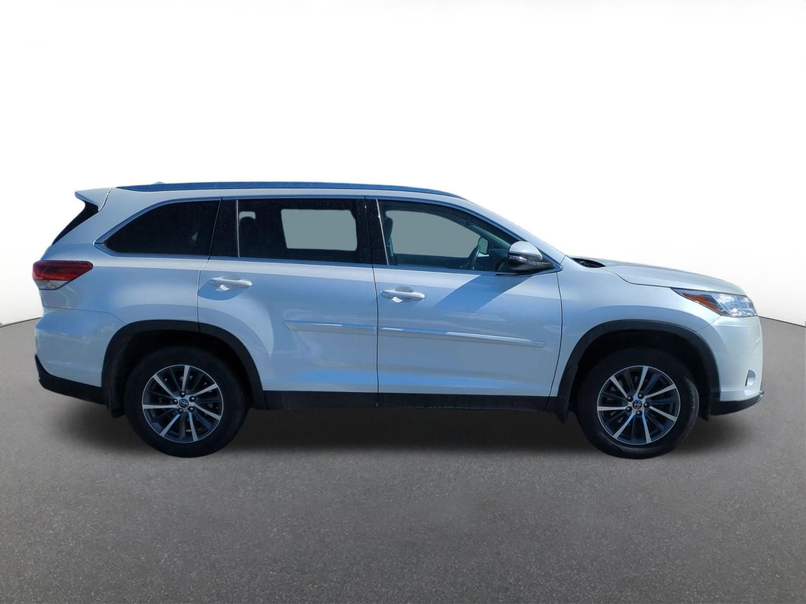 2019 Toyota Highlander Base