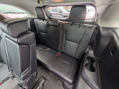 2023 Toyota Highlander Base