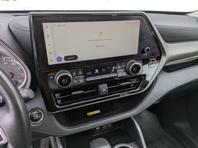 2023 Toyota Highlander Base