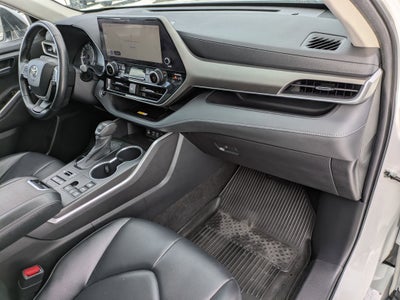 2023 Toyota Highlander Base