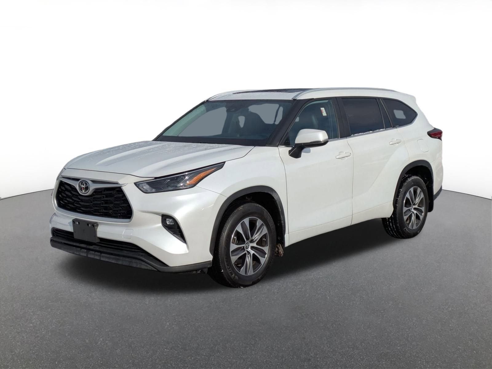 2023 Toyota Highlander Base