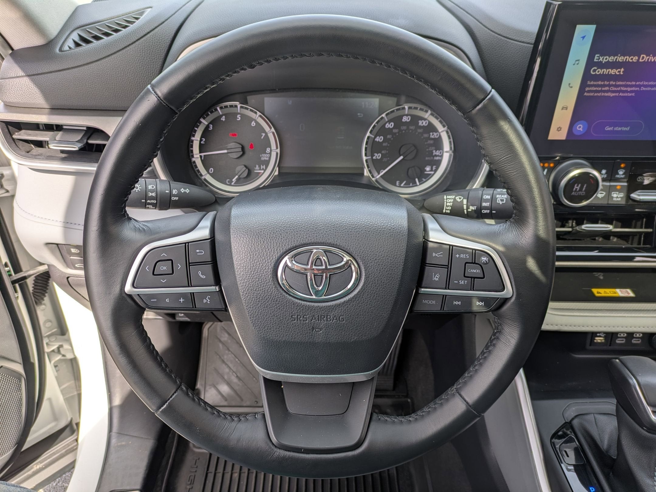 2023 Toyota Highlander Base