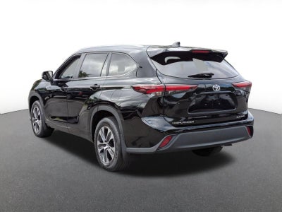 2024 Toyota Highlander Base