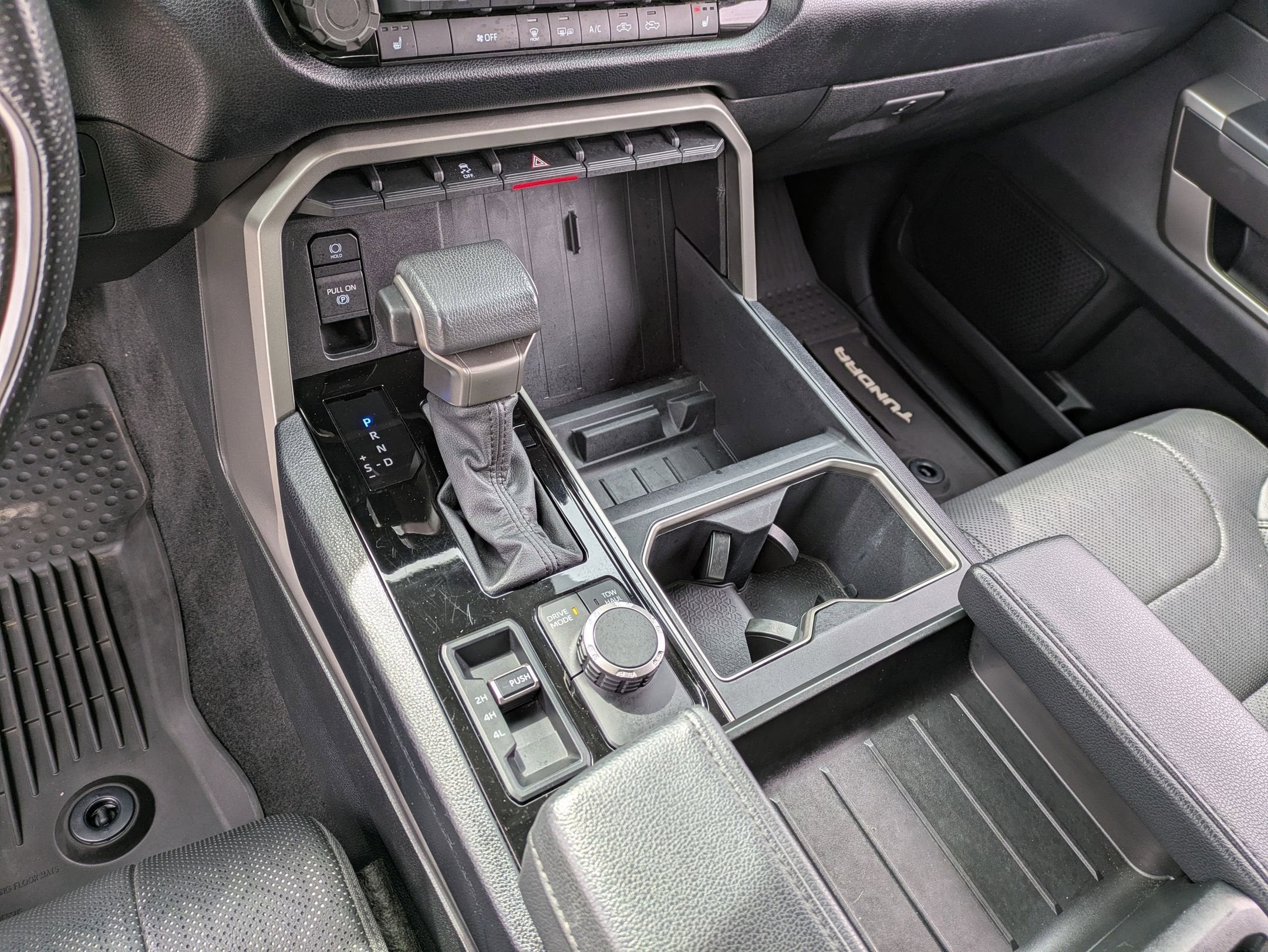 2023 Toyota Tundra 4WD SR5